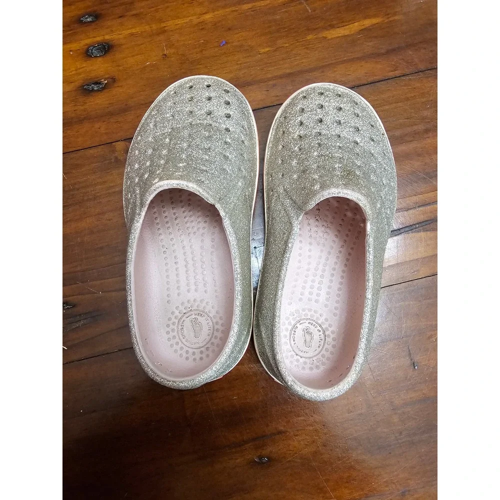 Native Jefferson Kids Gold Glitter Slip On Water Shoes C10 Vegan Sparkly EVA
